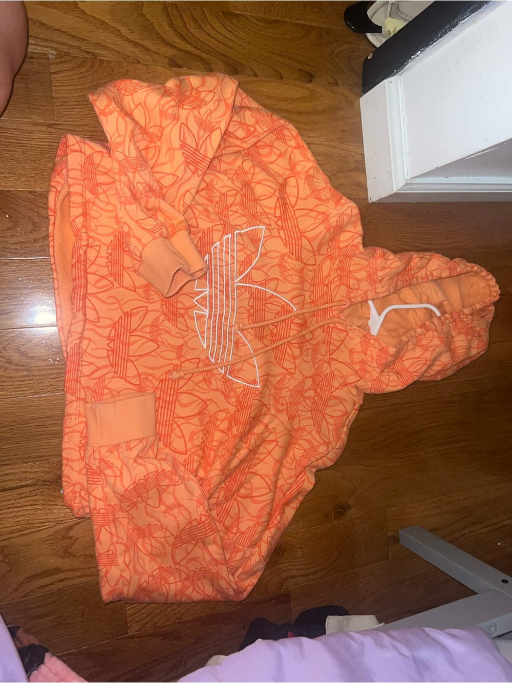 adidas coral Graphic Trefoil Hoodie crop